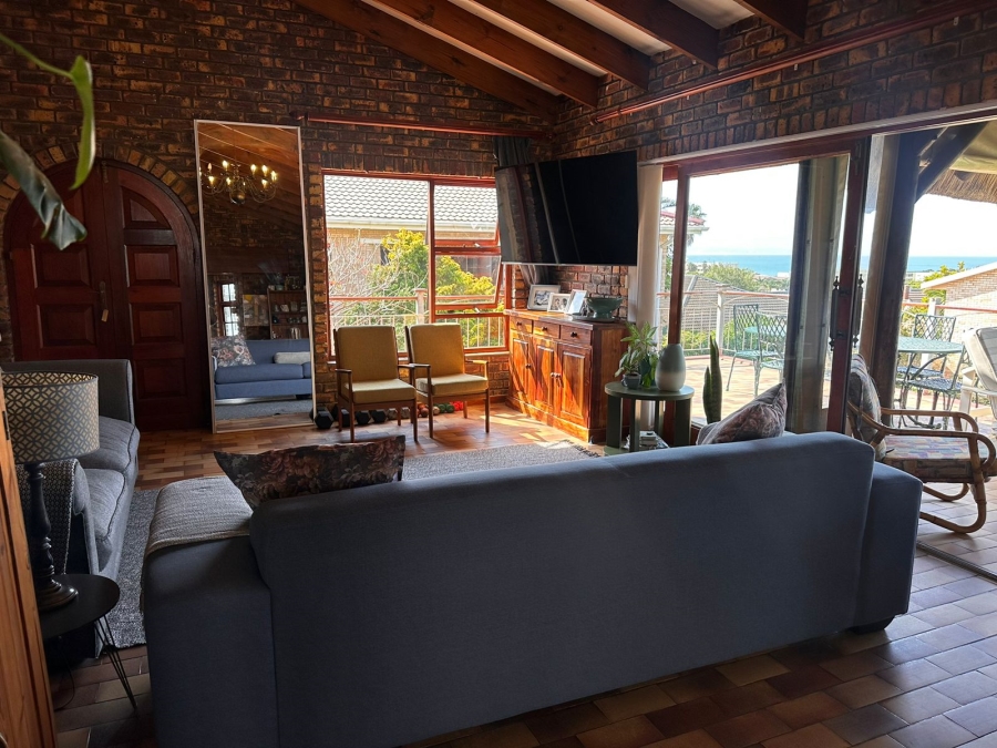 4 Bedroom Property for Sale in Noorsekloof Eastern Cape